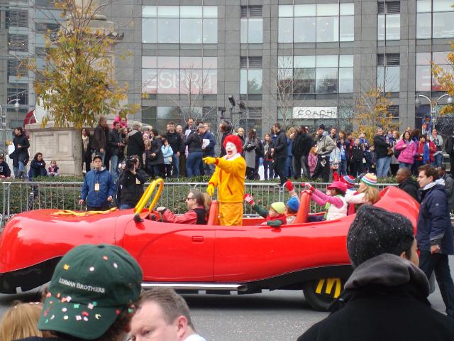 2009 Thanksgiving Parade-93